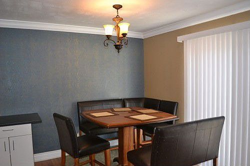 3rd image of 6080 Woodside Dr