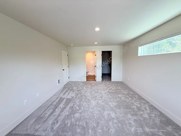 424 S Olive Ave #202 — Photo 26
