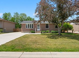 183 Queen St, North Middlesex, ON N0M 1A0