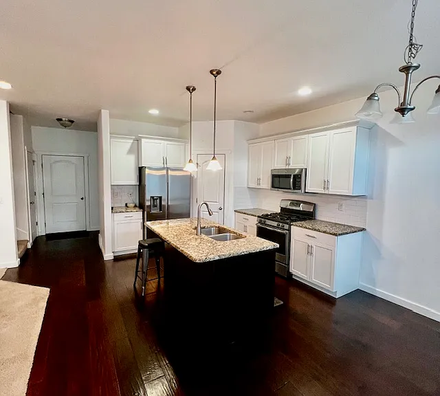 4104 N Fremont Dr — Photo 3