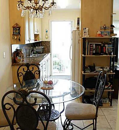 4th image of 401 Collins Ave APT 14
