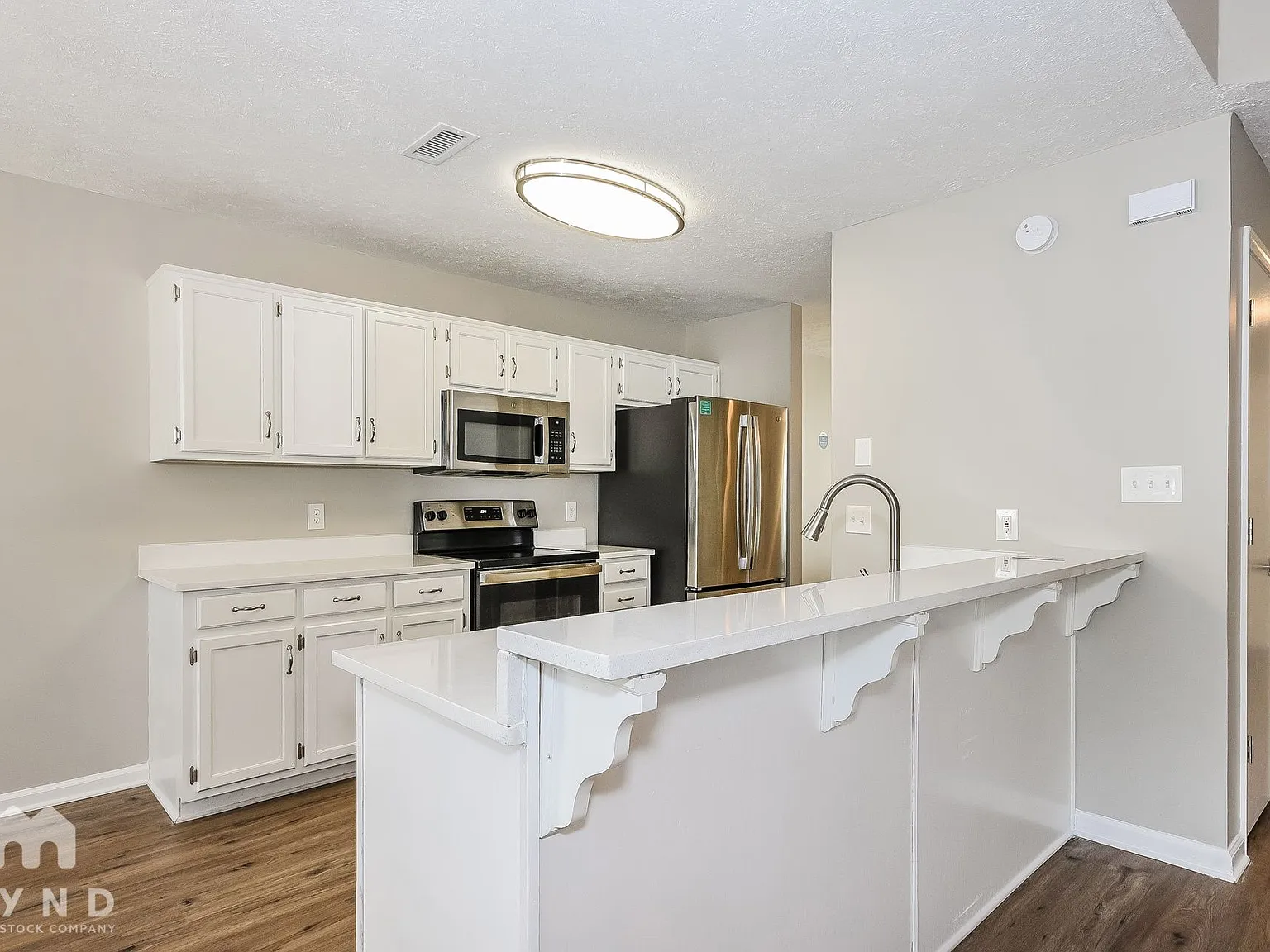 3 bed, 2.5 bath, 1688 sqft, $2,385 — Photo 3