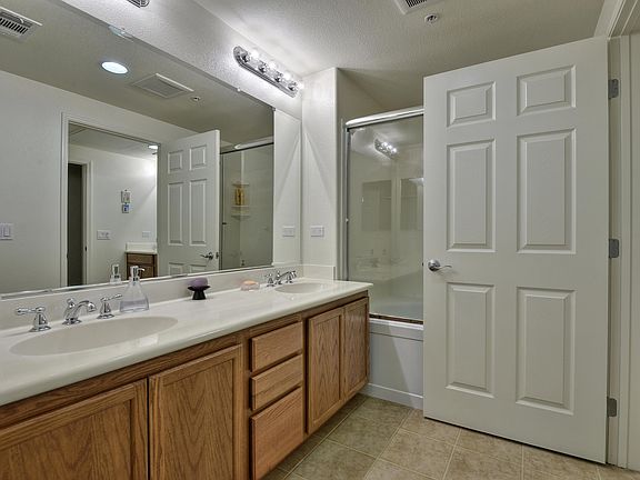 3rd image of 809 Auzerais Ave Unit 253
