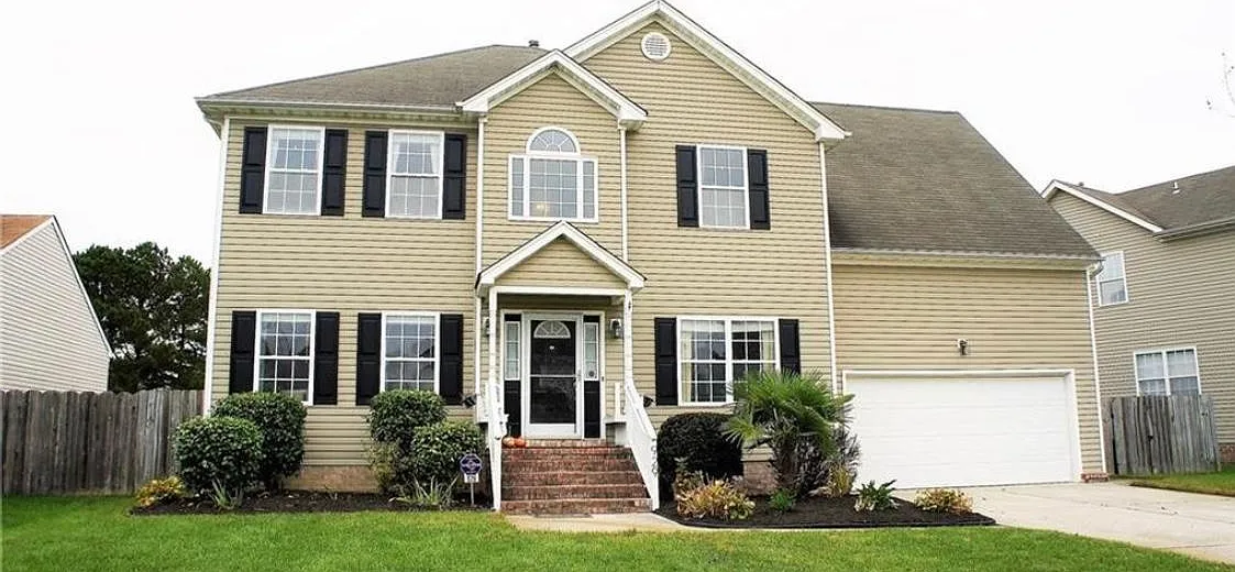 4 bed, 2.5 bath, 2601 sqft, $3,100 — Photo 1