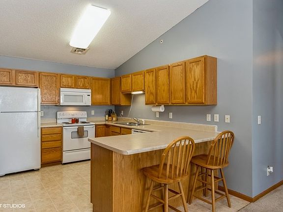 3rd image of 1315 N Jones Blvd APT 6