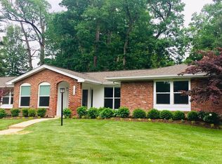 10232 Lylewood Dr, Saint Louis, MO 63124