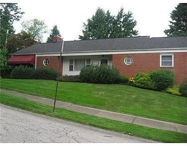 100 Evernia Dr photo 1