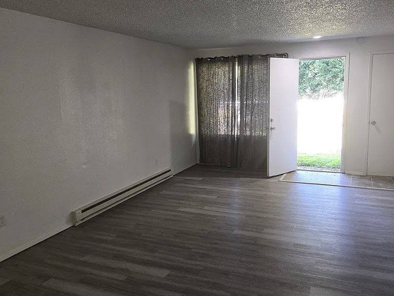9625 Evergreen Valley Rd SE #B — Photo 17