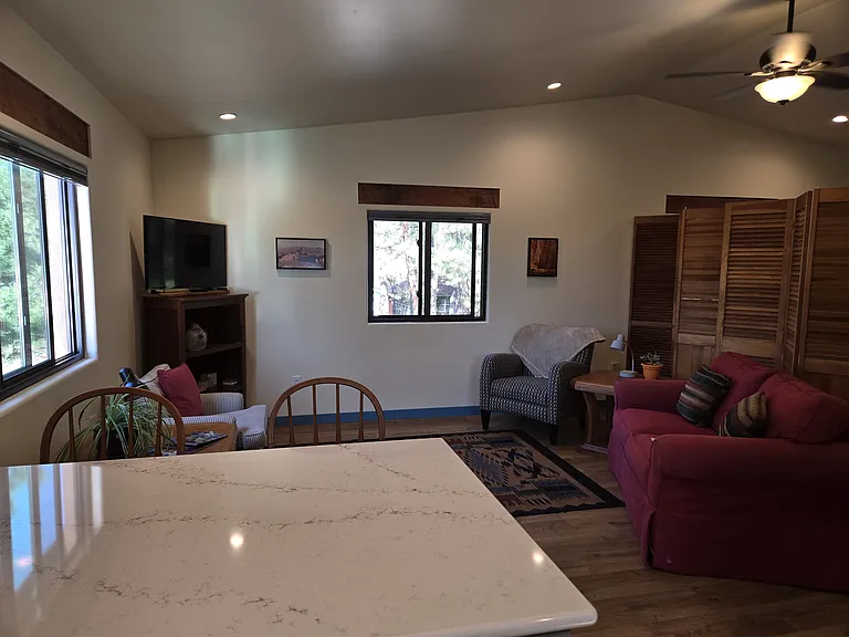 1514 N Sunset Dr — Photo 9