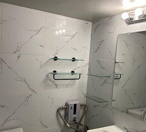 2nd image of 7701 Wurzbach Rd APT 808