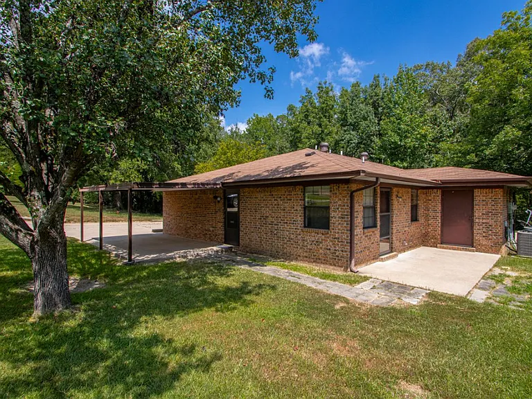 207 Turner Ave — Photo 43