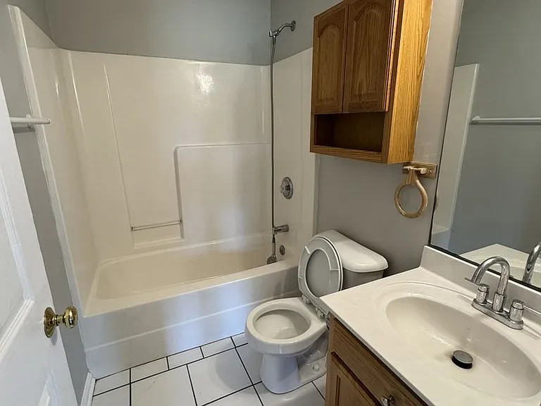 1426 1/2 Alhambra Dr — Photo 7