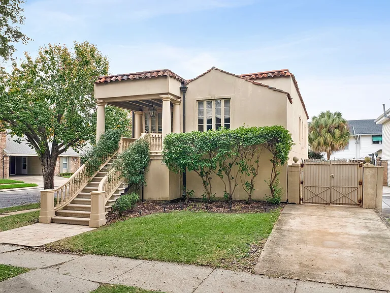 5373 Canal Blvd — Photo 1