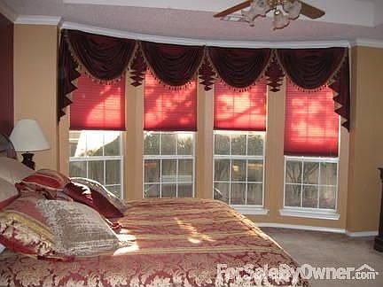 Master Bedroom : Looks over pool and patio