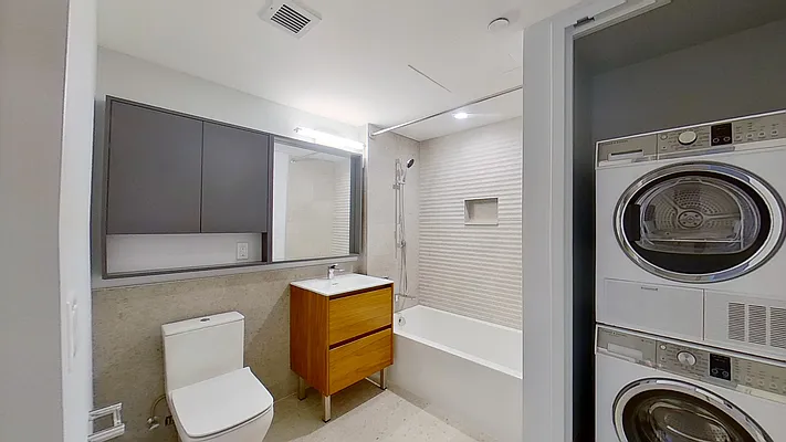 Rented by Bond New York | media 134