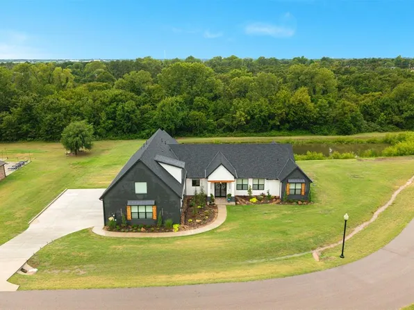835 Hidden View Acres Dr, Blanchard, OK 73010