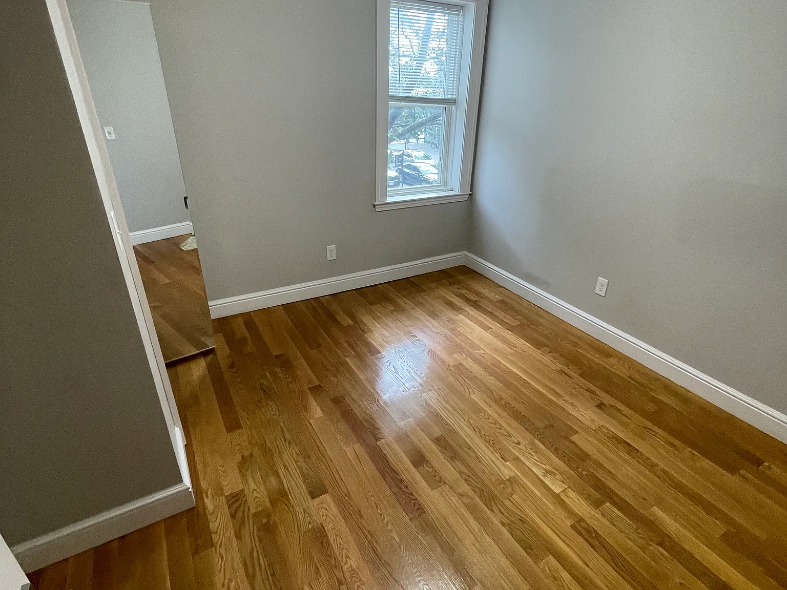 4 bed, $4,400 — Photo 3