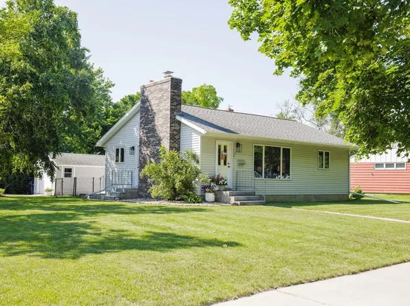 201 Sanford Rd, Benson, MN 56215