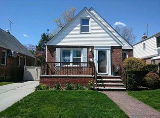 80-50 250th St, Jamaica, NY 11426