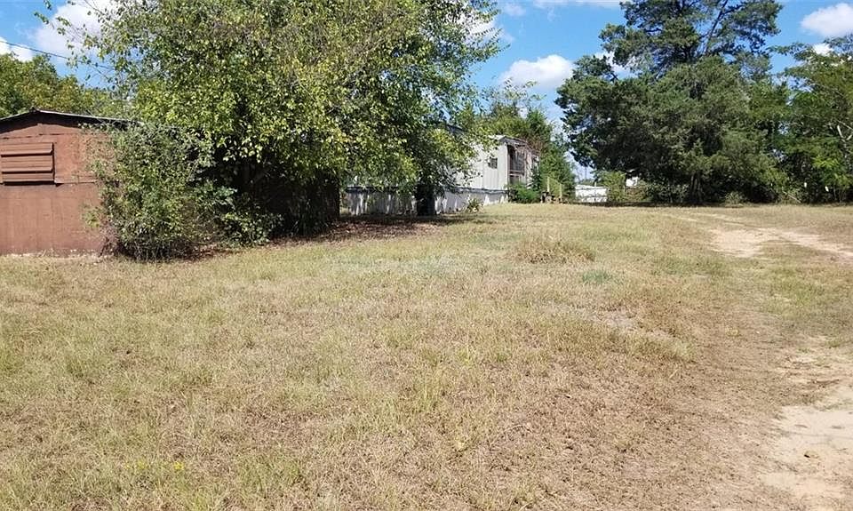 1st image of 120 Alice Ave