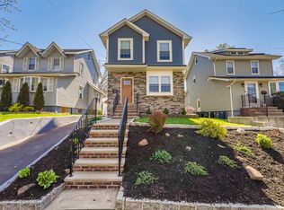 25 2nd St, Ridgefield Park, NJ 07660