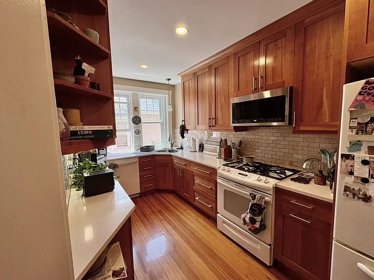 3 Newport Rd #4 — Photo 2