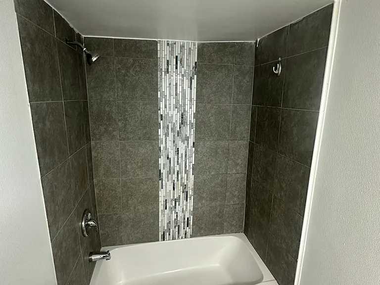 728 N Chestnut Rd — Photo 10
