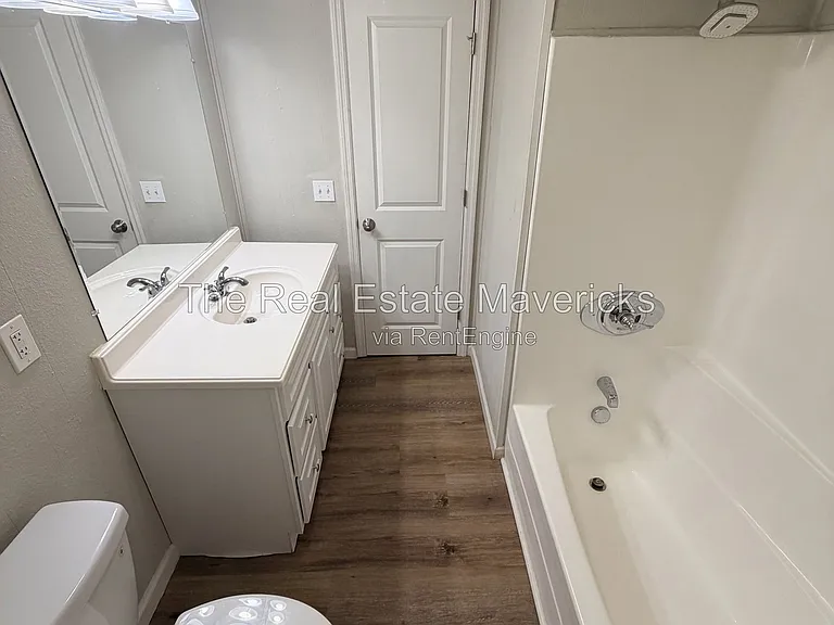 46 Trinity Rd #1 — Photo 14