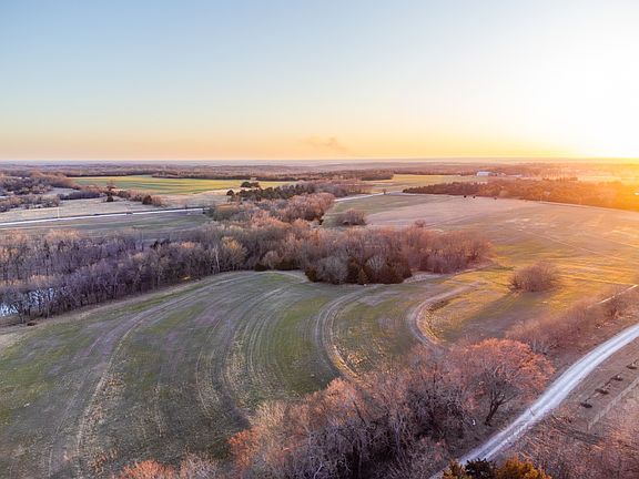 3rd image of 20AC Somerset Rd