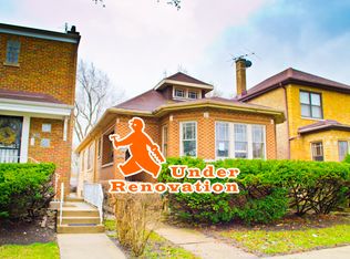 2837 W Sherwin Ave, Chicago, IL 60645