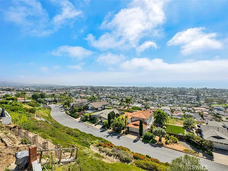 3921 Calle Real — Photo 10