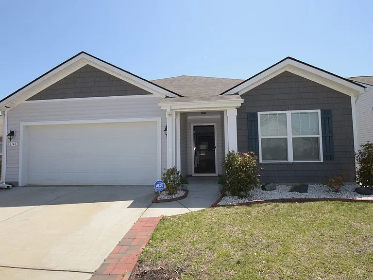 1141 Midtown Village Dr — Photo 1