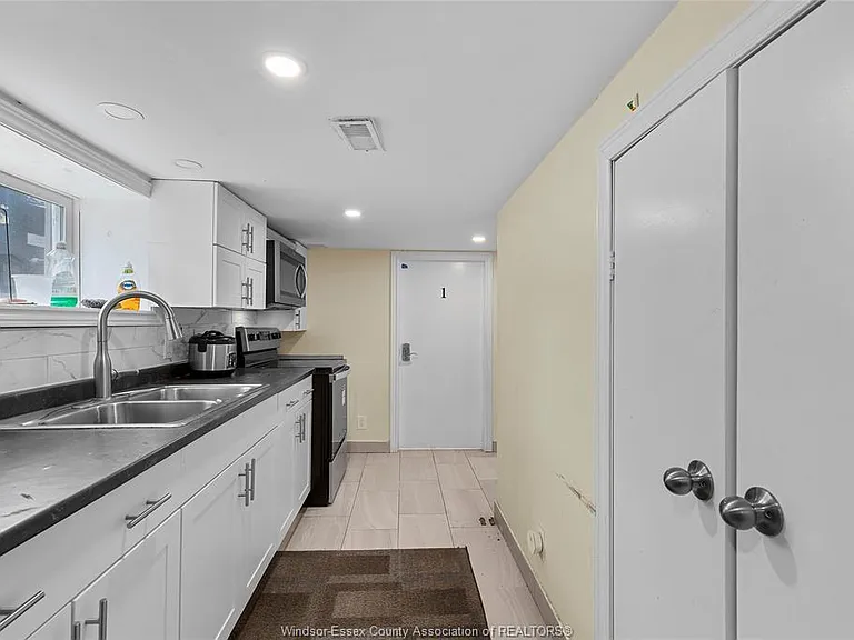 609 Saint Joseph St #3 — Photo 36