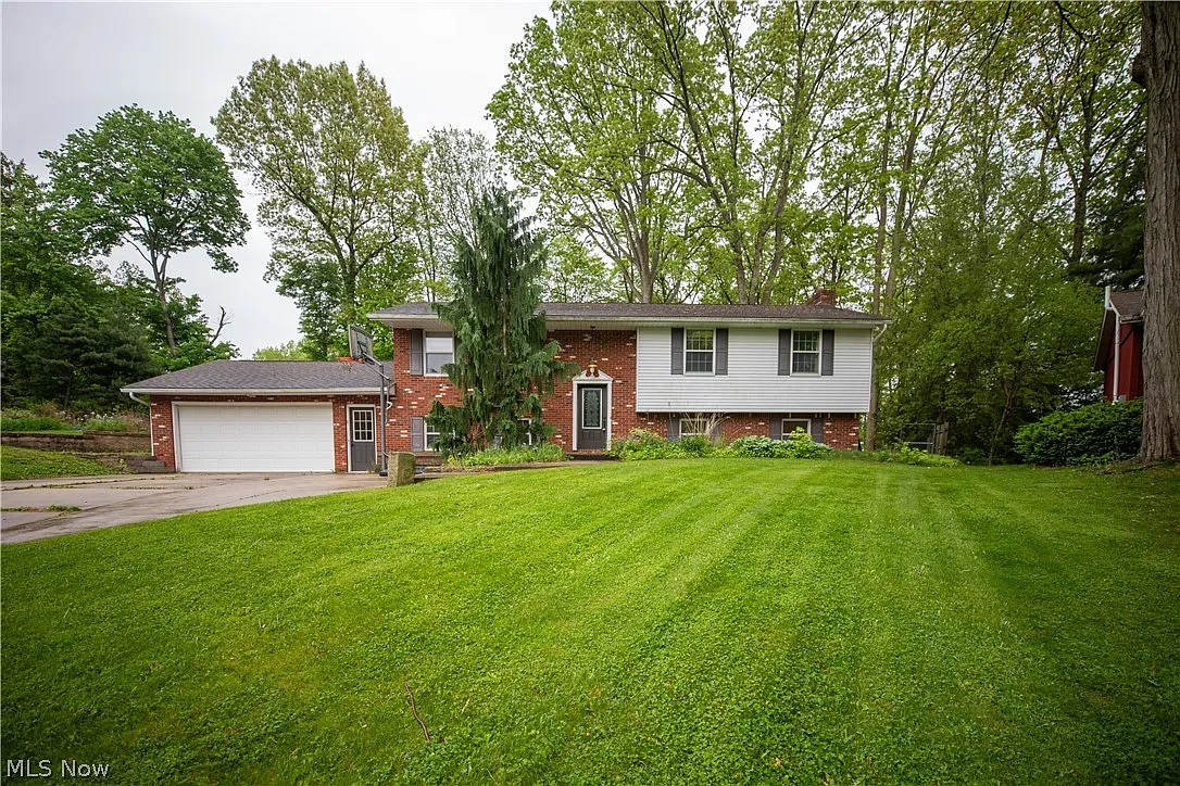 5073 Limerick Ave NW photo 1
