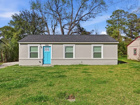 1520 Audubon Dr, Savannah, GA 31415