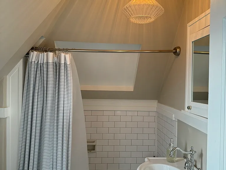 upstairs bathroom