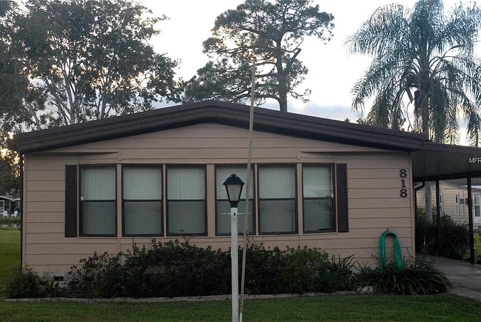 1st image of 818 Swallow Ln