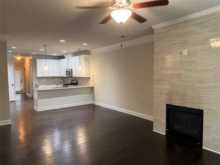3772 Ledgemont Dr — Photo 11