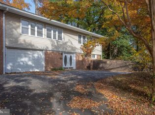 5715 Massachusetts Ave, Bethesda, MD 20816