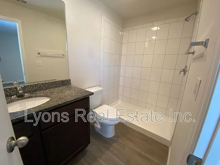 604 Skyline Blvd — Photo 6
