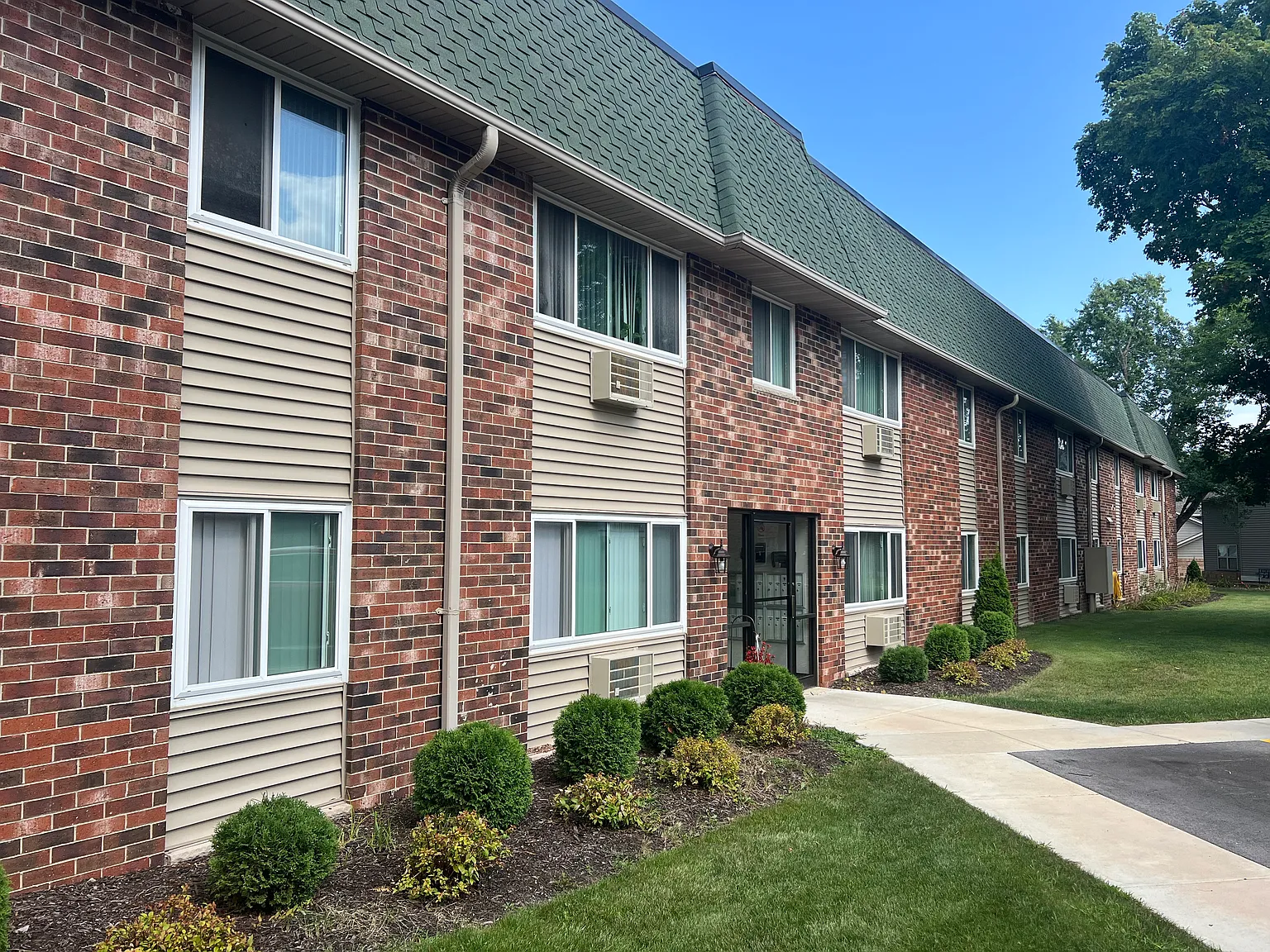 1 bed, $989 — Photo 4