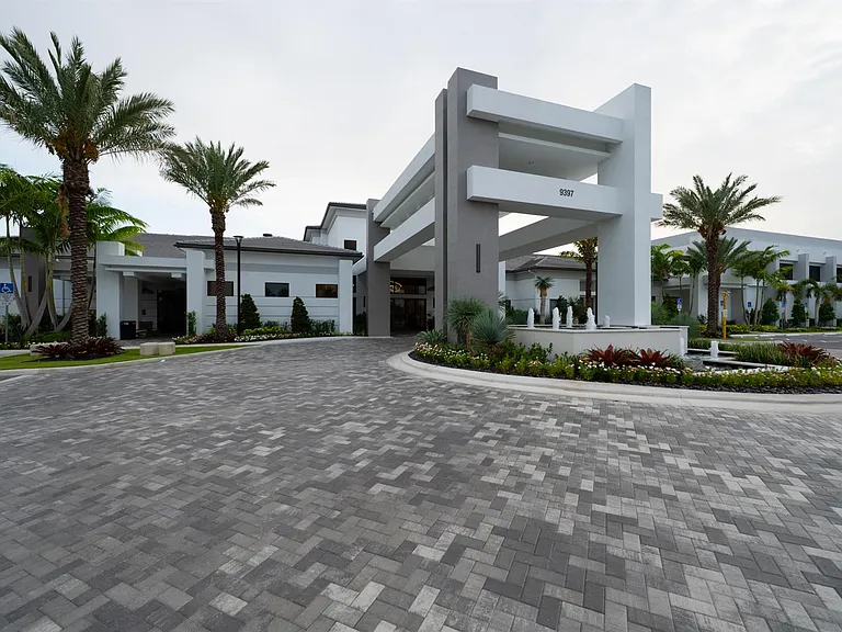 9597 Royal Palm Way — Photo 54