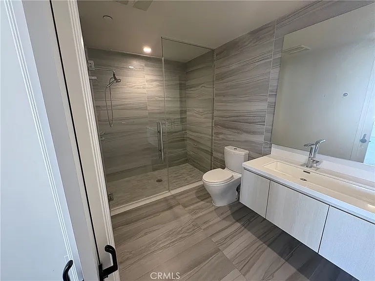 1050 S Grand #1003 — Photo 12