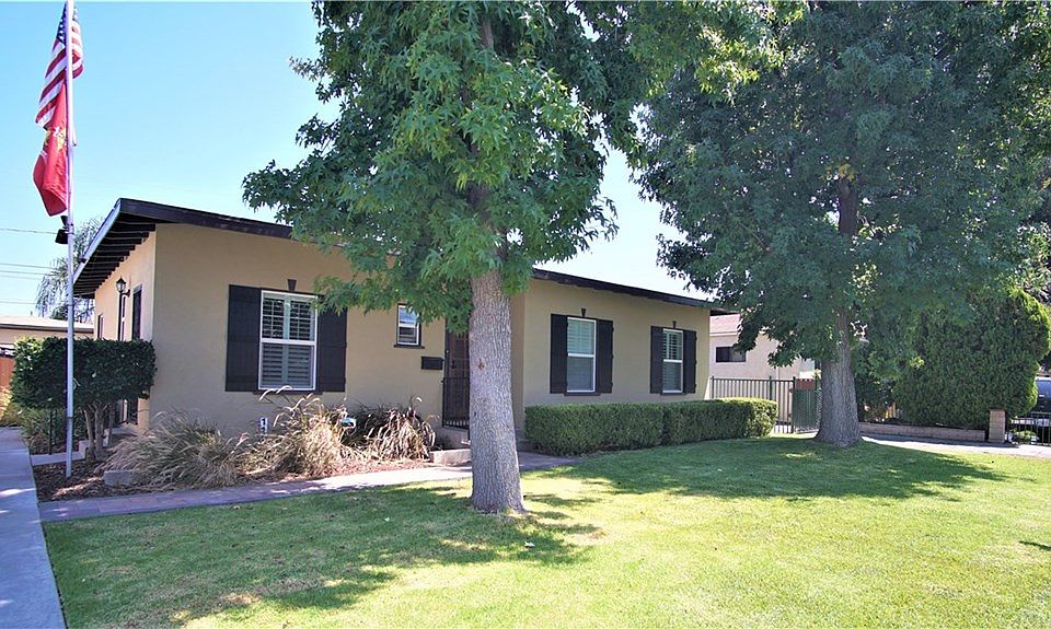 1st image of 11226 La Serna Dr