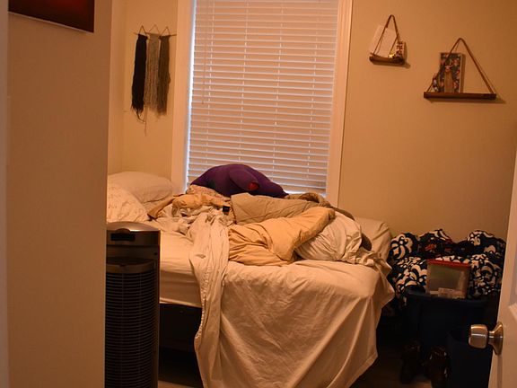 5th image of 836 W Cornelia Ave #Xdb7wgjsh