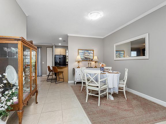 2nd image of 138 E Astor Circle