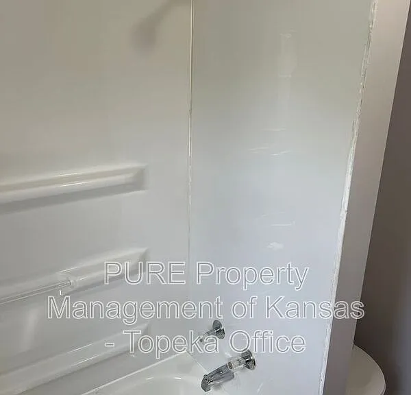 1208 Oak St #4 — Photo 15