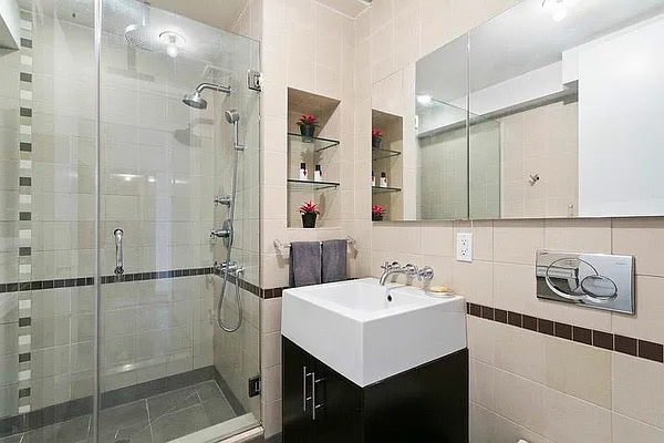 Sold by Botensten Properties International | media 9