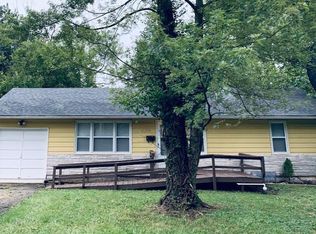 11319 Greenwood Rd, Kansas City, MO 64134