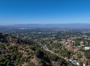 17158 Clemons Dr, Encino, CA 91436